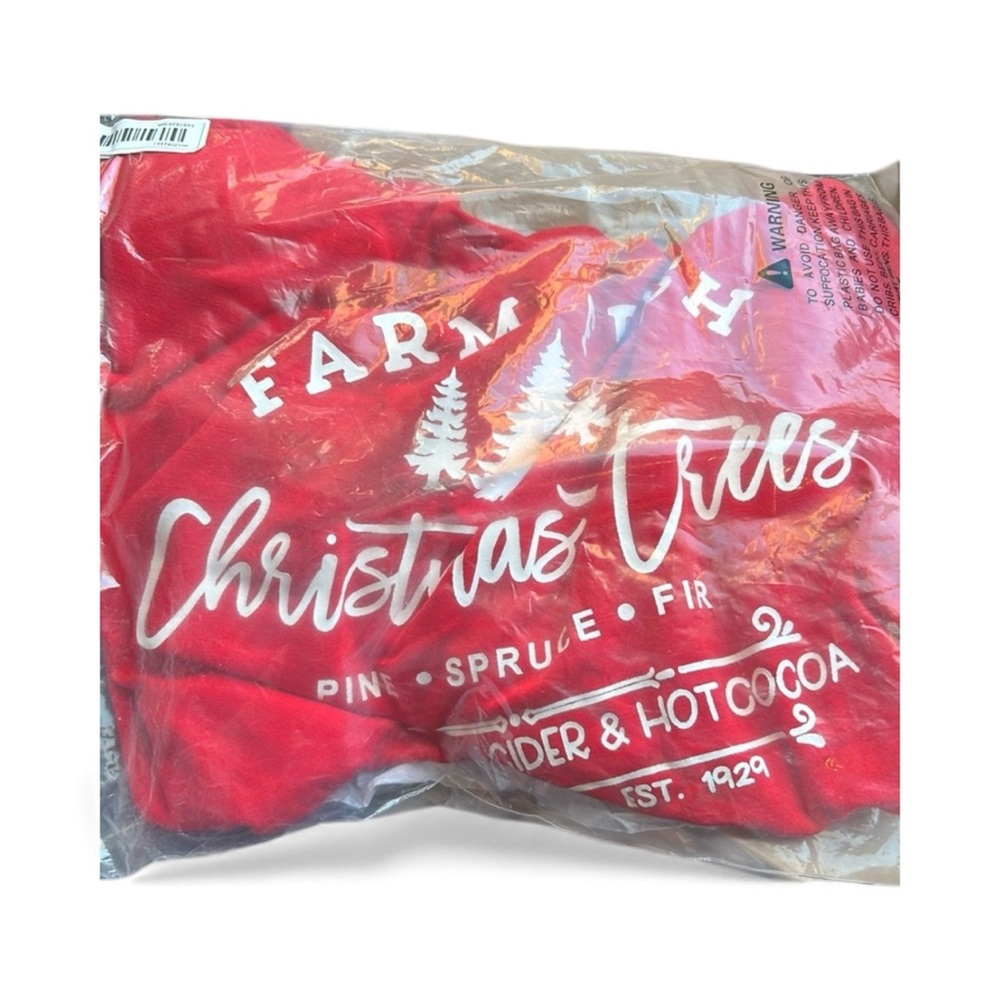 Holiday Tshirt New-fits like XL-28 inches long 21 pit to pit